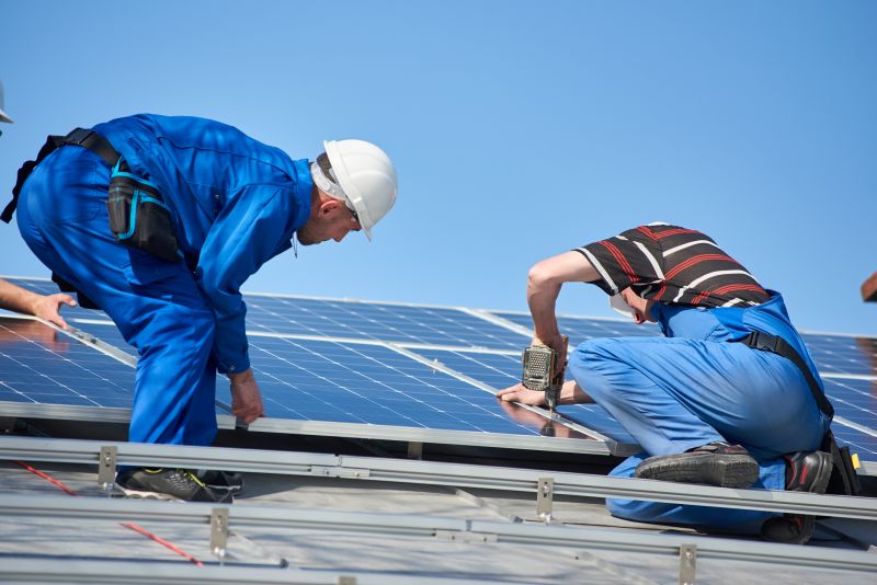 Solar Panel Maintenance & Repair